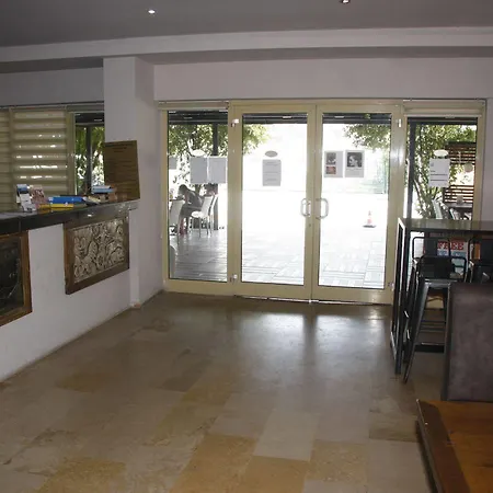 מלון Ilayda דלמן